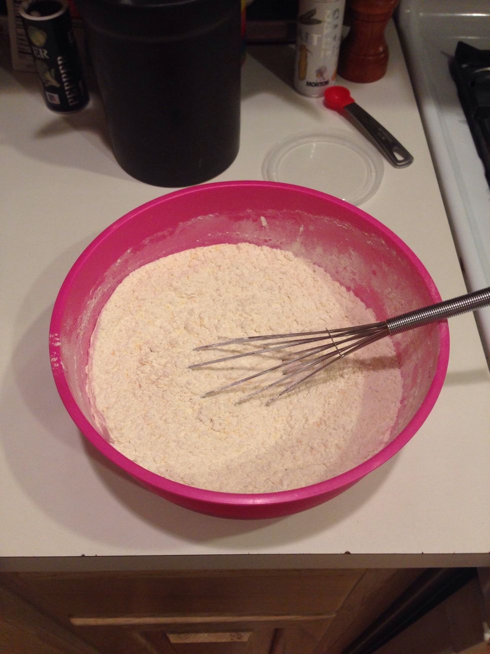 Dry ingredients mixed.