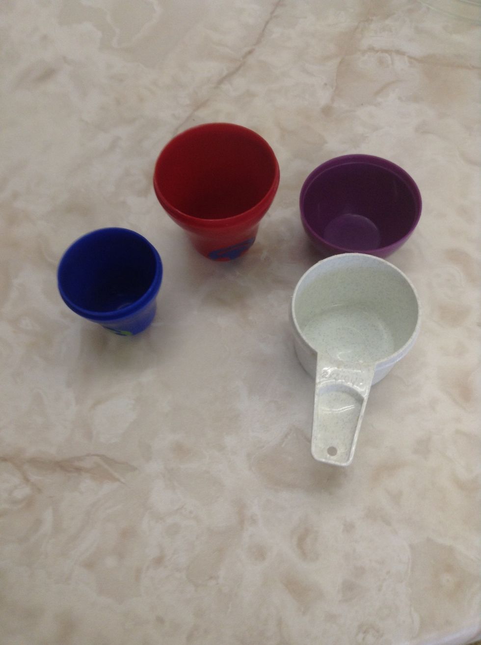 Dry measuring cups. Used for measuring dry ingredients. I can use the cups to measure flour.