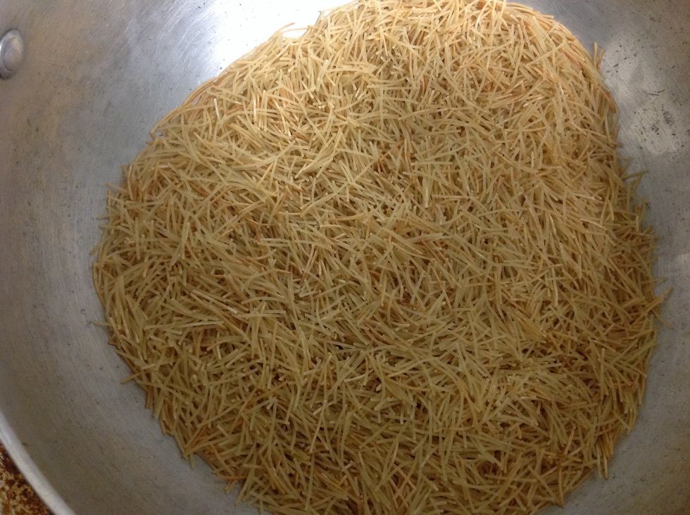 Dry roast vermicelli and keep it aside.