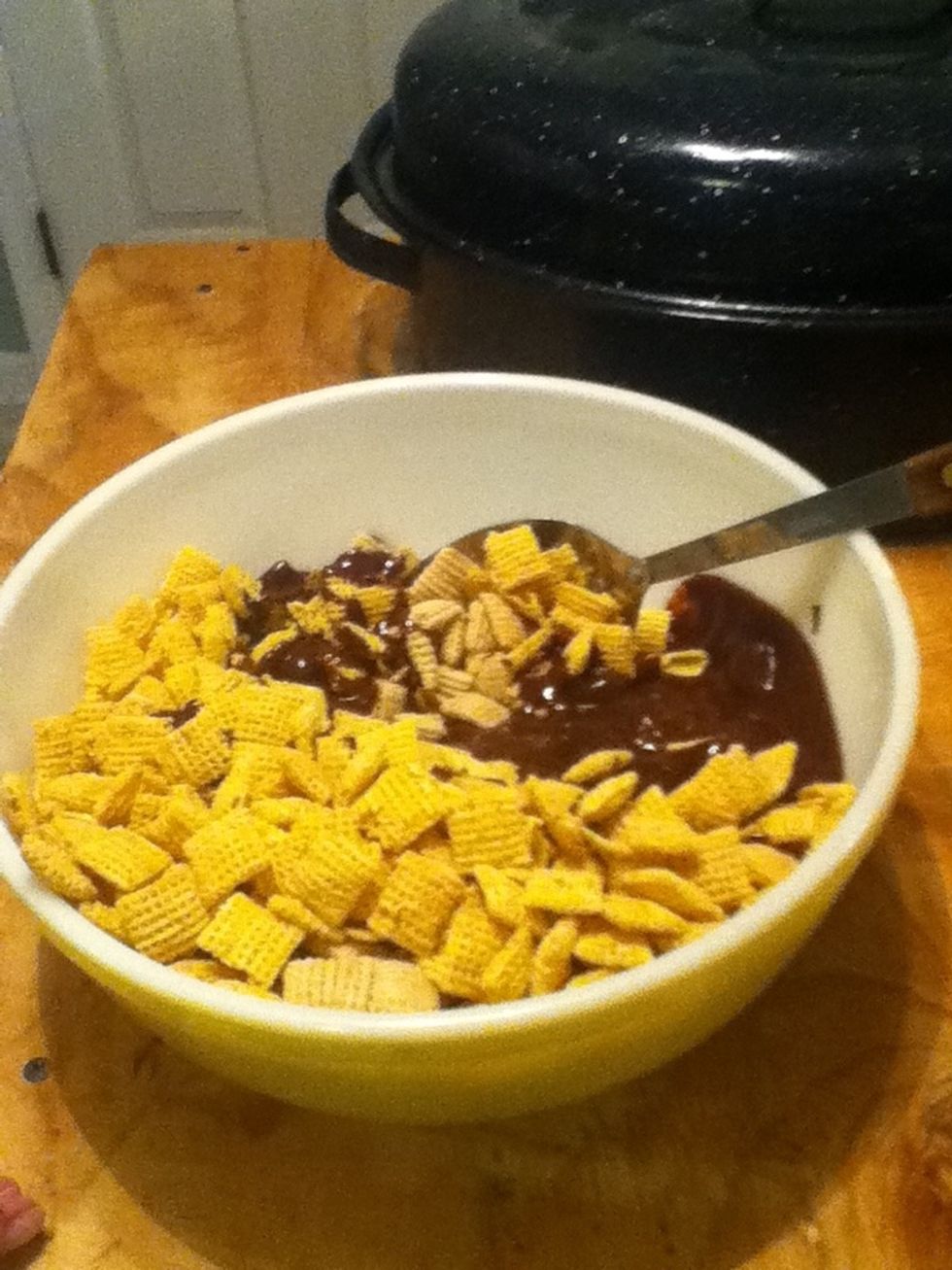 Dump sauce on cereal