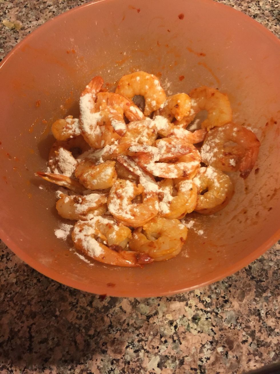 dust 1 tsp of all purpose flour over the shrimp.