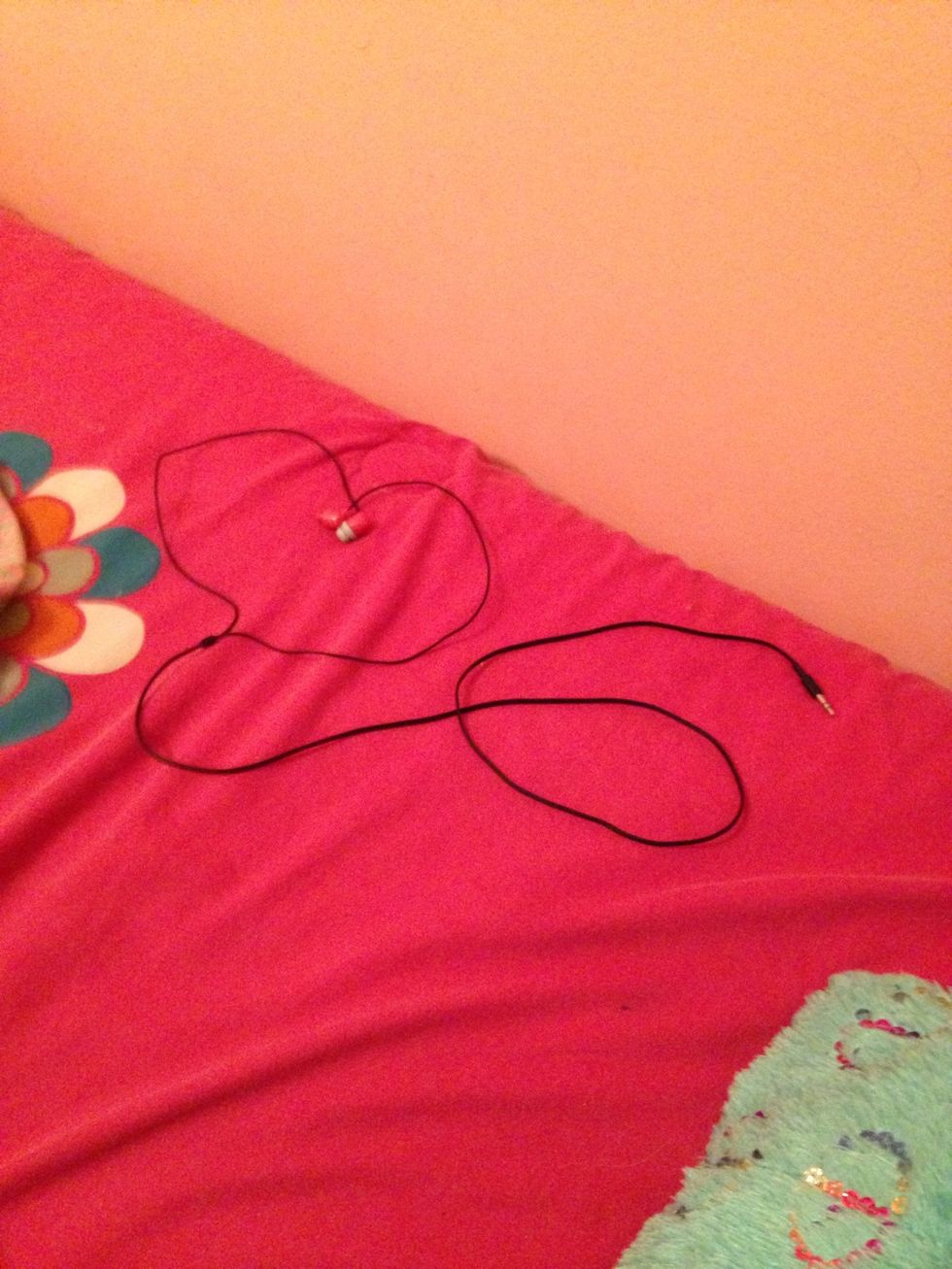 Earbuds\ud83c\udfa7 (Again if teacher allows you!)