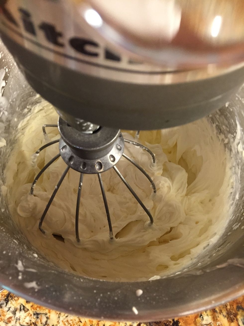 Easy as pie.... Just whip up the cream cheese and sugar, slowly pour in heavy whipping cream, then..