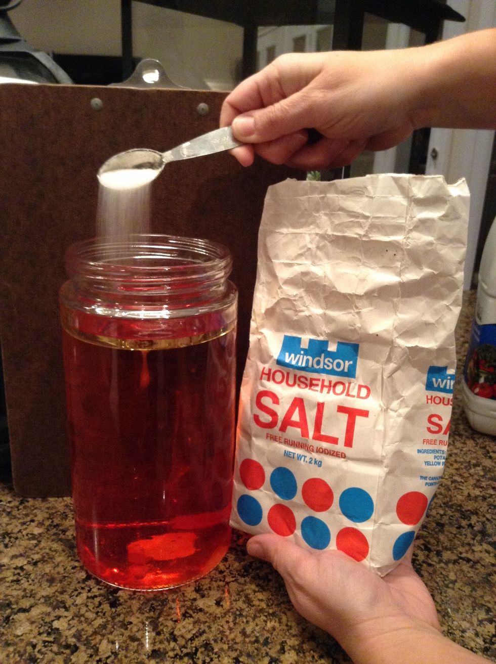 (eg) if you poured 5 tablespoons of vegetable oil into your jar then you will pour 5 tablespoons of salt in to your jar. Once you put the salt in the jar it should start to bubble!