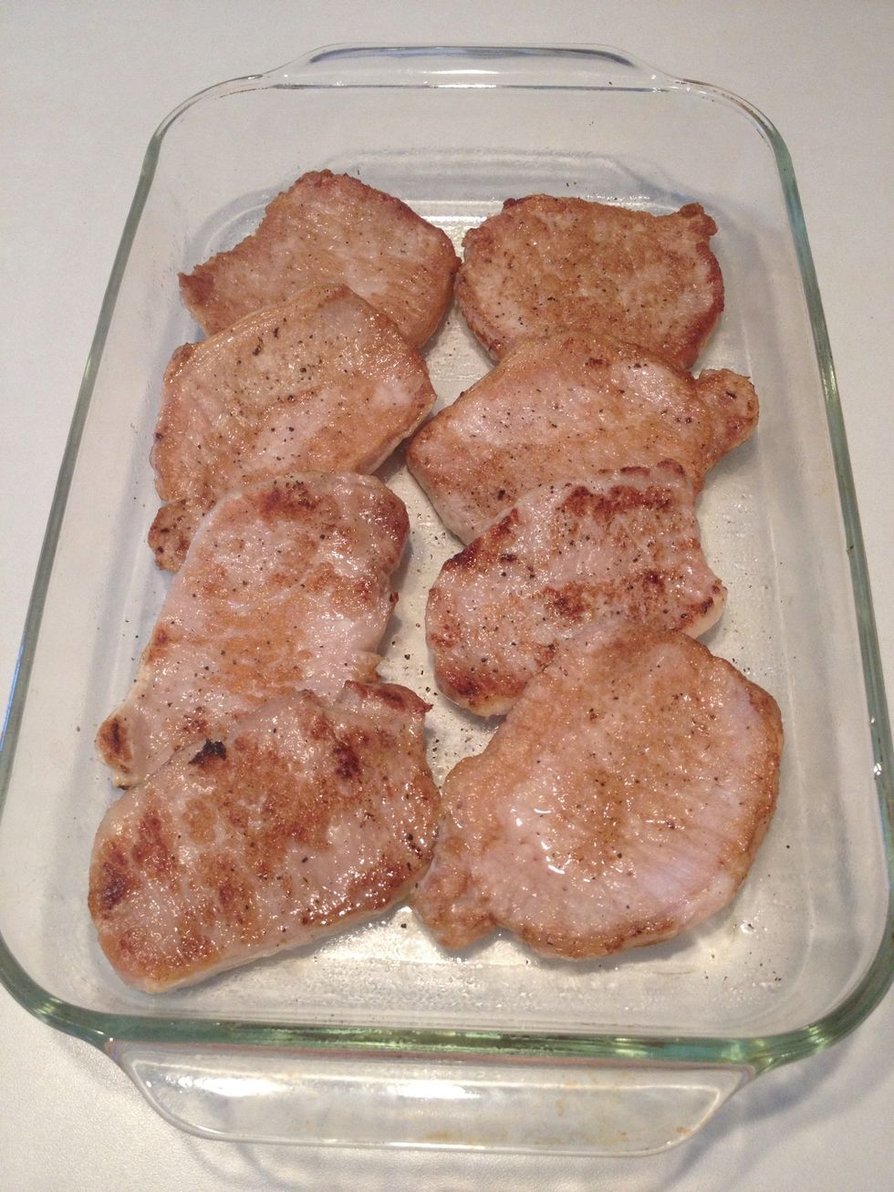 Eight breakfast chops fit nicely in a large rectangular baking dish.