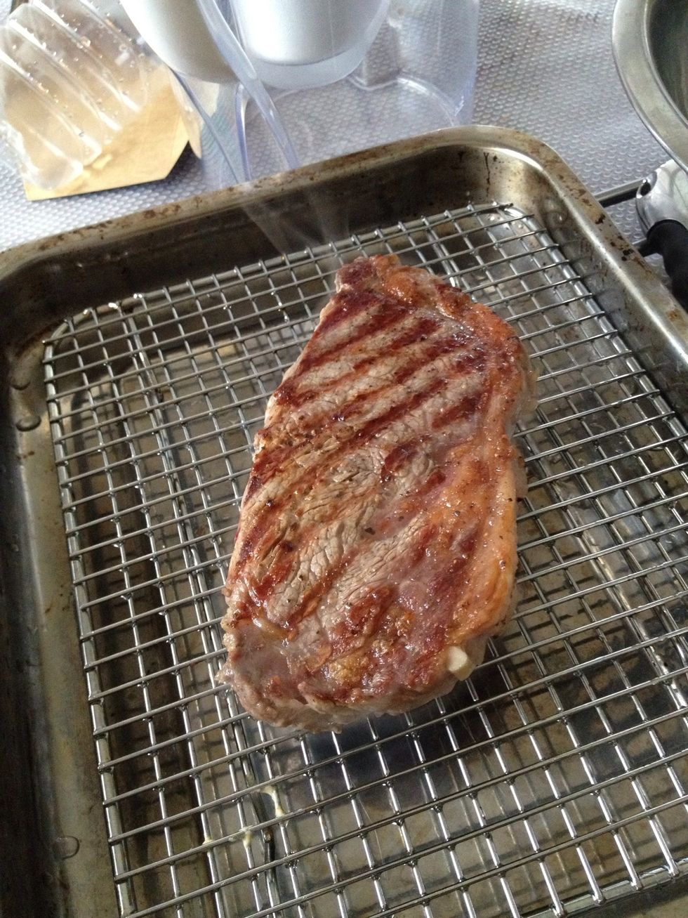 either pick up cast iron griddle and place in oven on high heat OR put on a wite rack and tray and place in oven