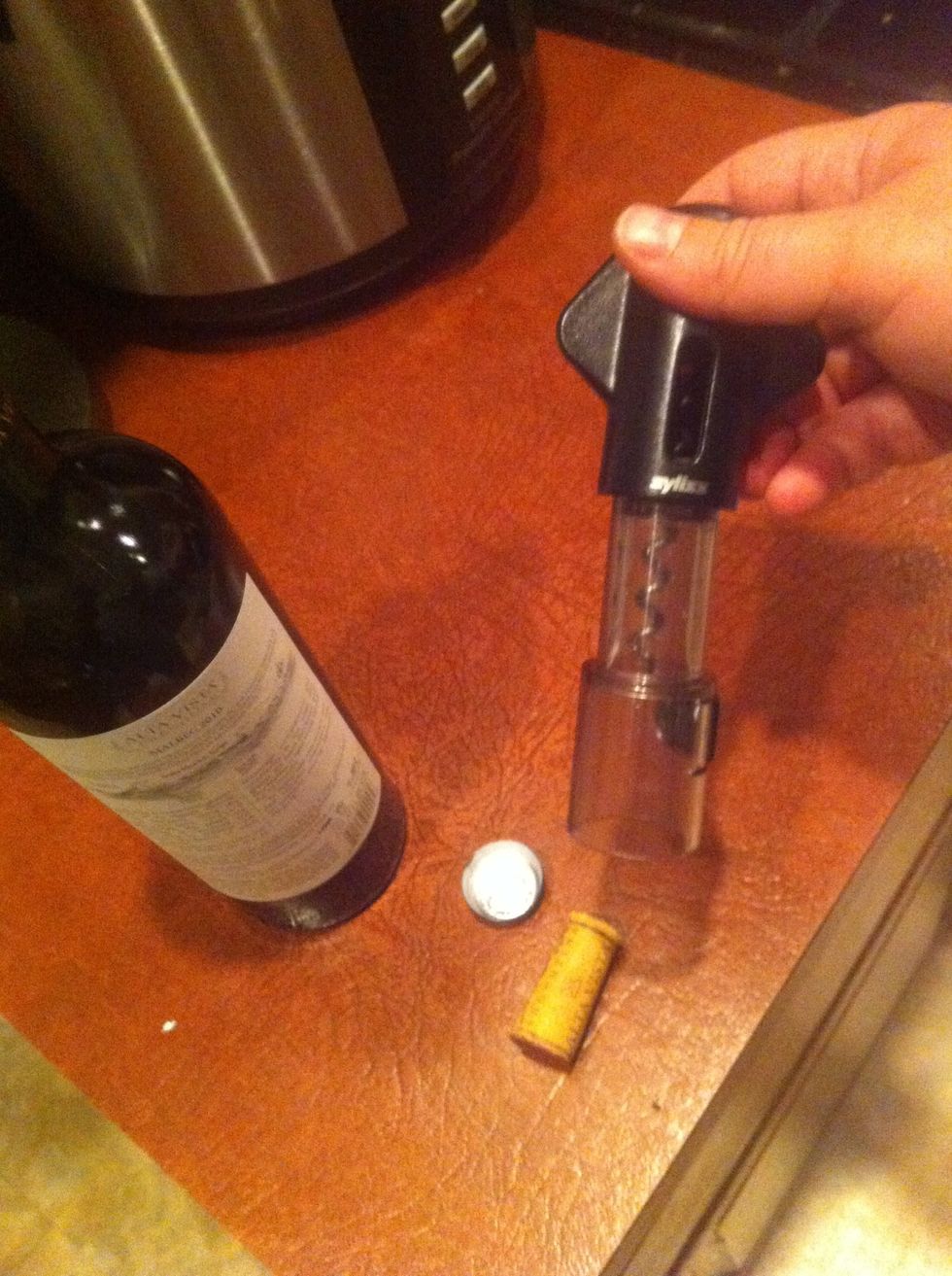 Eject the cork out of the screw, allow the bottle to see just how big and uncomfortable it was. "Dang" works well at this point.