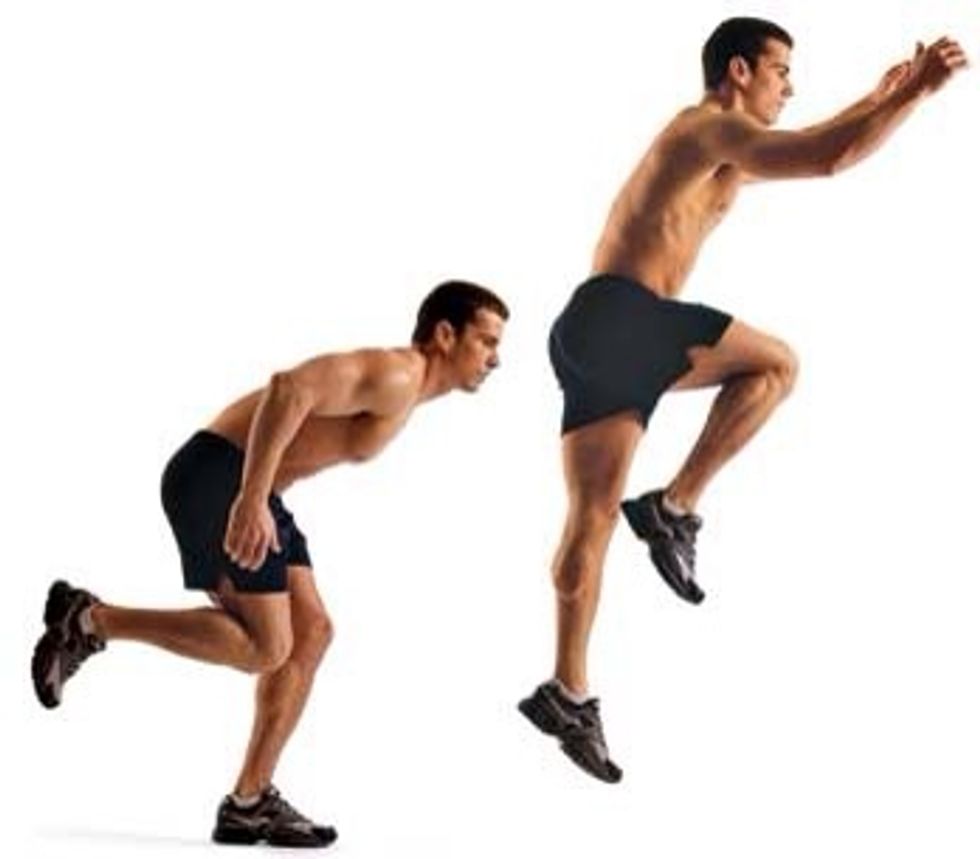 Ejecutar una ligera flexi\u00f3n con la rodilla.