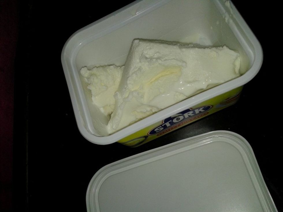 Empty the ice cream in the container