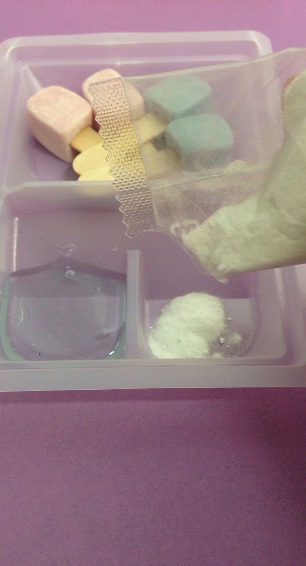 Empty WHITE Powder into Right Side of Tray
