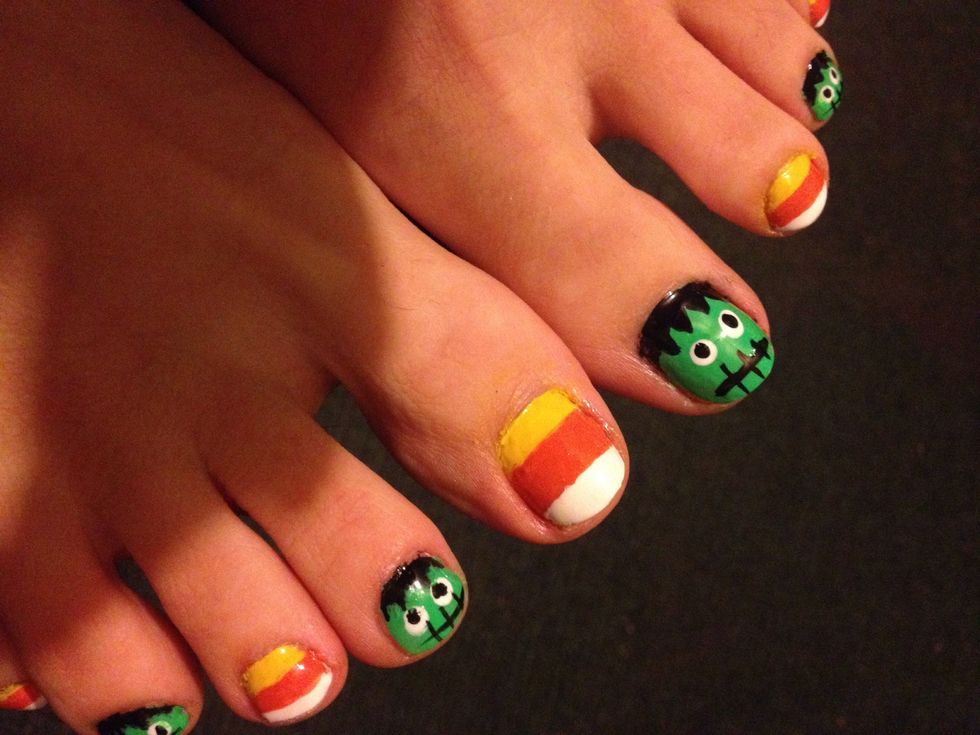 Enjoy your festive toenails! Happy Halloween!