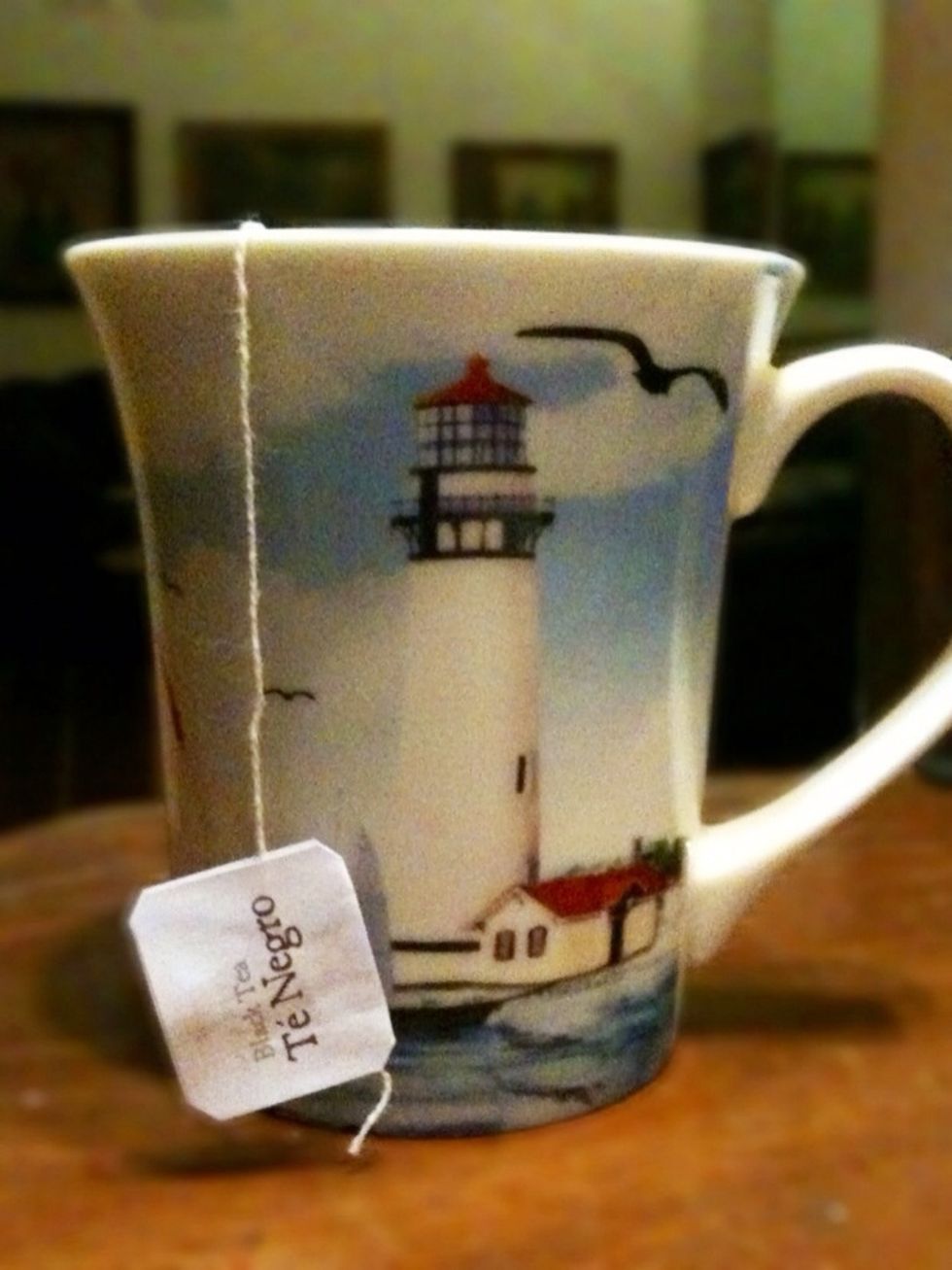 Enjoy your tea, whether as a replacement for the morning coffee, to complement you breakfast, reading a book or updating you status on twitter while taking a break.