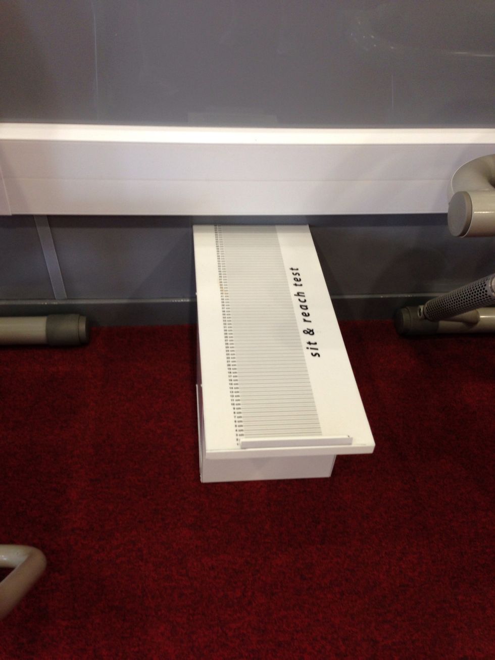 Ensure the sit and reach box is placed against a wall. The 0 should be furthest away from the wall.