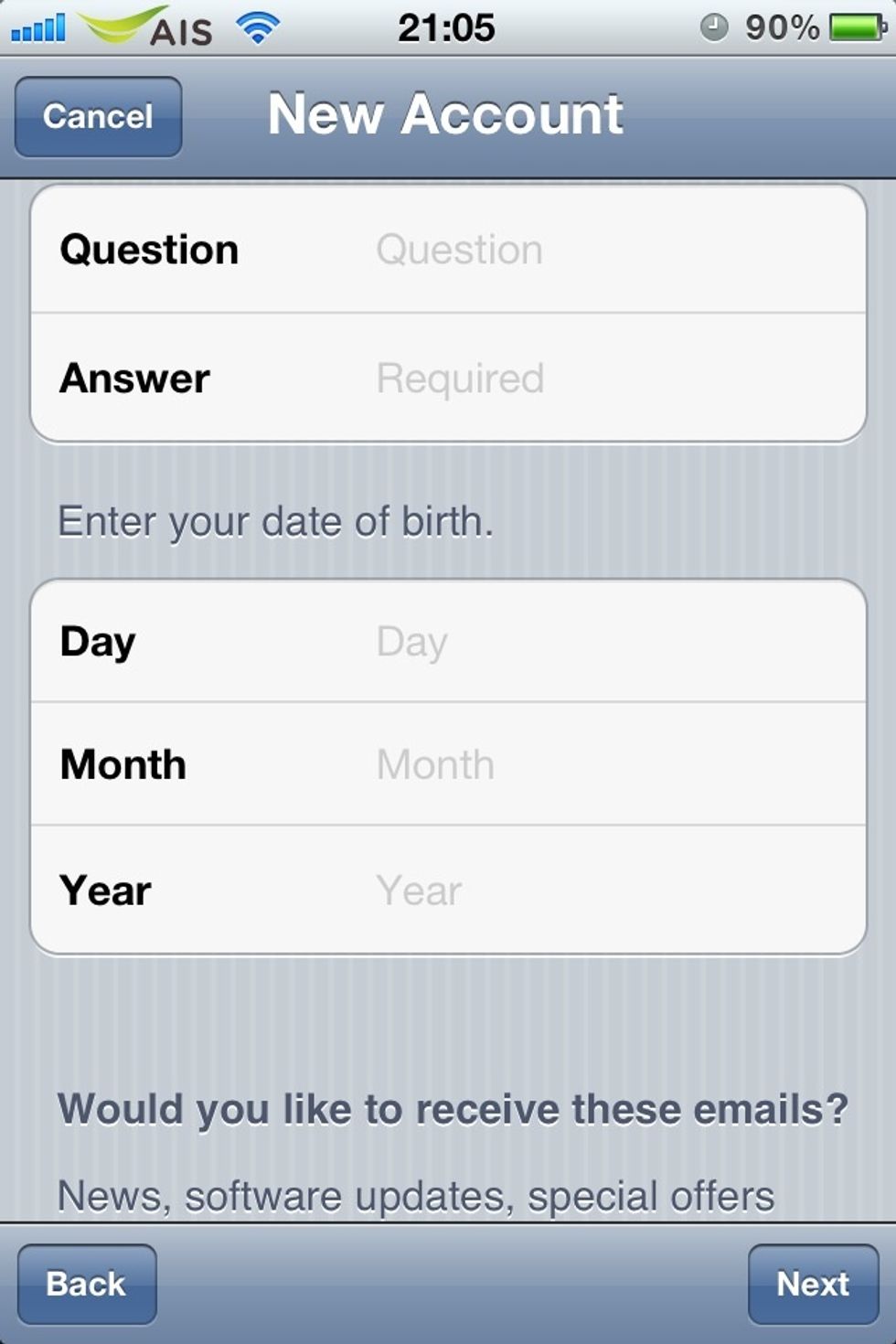 Enter a question and answer that you can remember your Apple ID's password. Then put your date of birth. When you finish this step, tap on "Next"