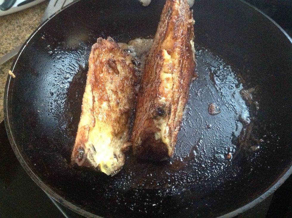 Even the outer edge of the bread gets browned.