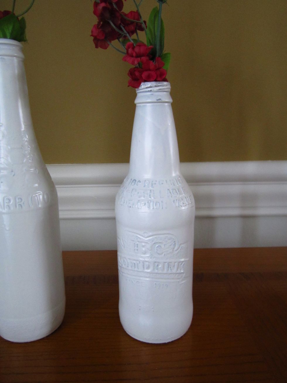 Even with two layers, you can still see the outline of the bottle's name. I thought that was a nice, vintage-like touch. If you want to avoid that, then repeat step 4 a couple of more times.