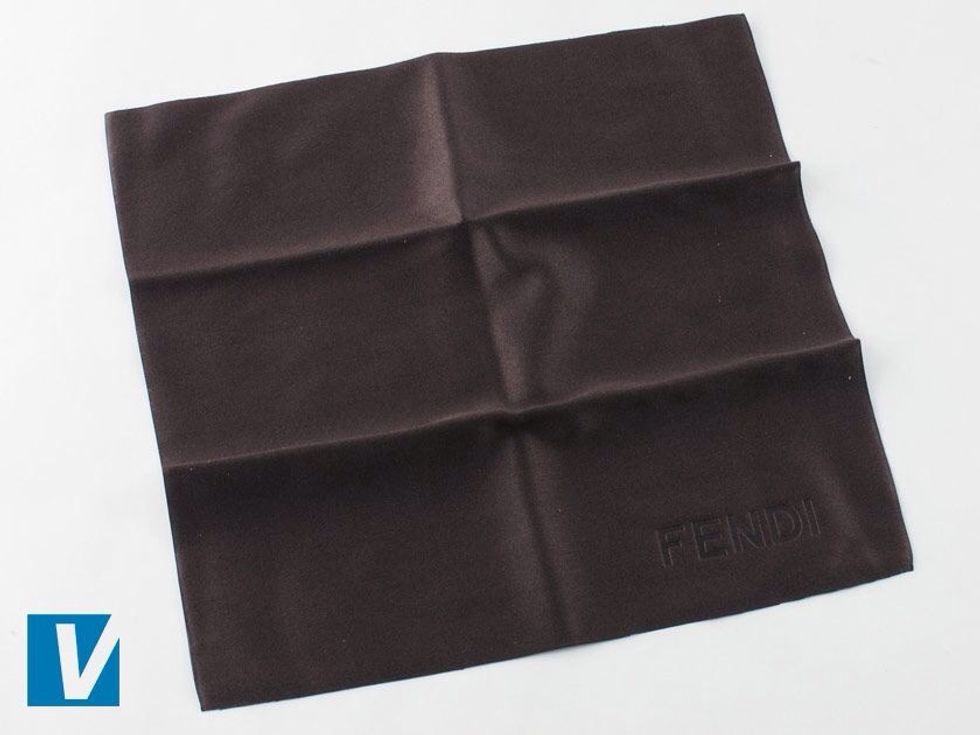 Every pair of Fendi sunglasses are accompanied by a dustcloth featuring the Fendi logo. Check the logo is consistent with an official Fendi logo and the embossing is clean.