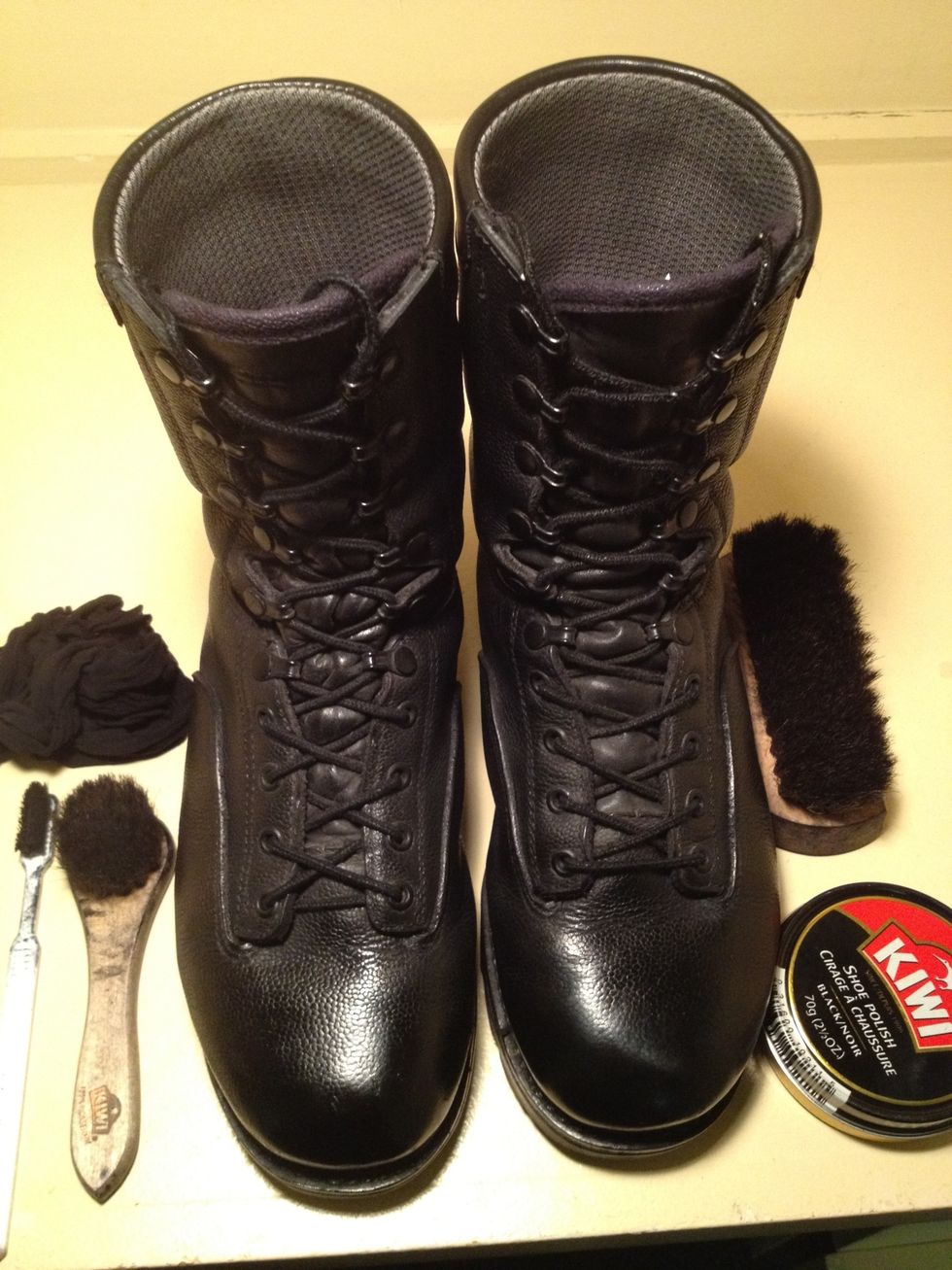 How to polish combat boots B+C Guides