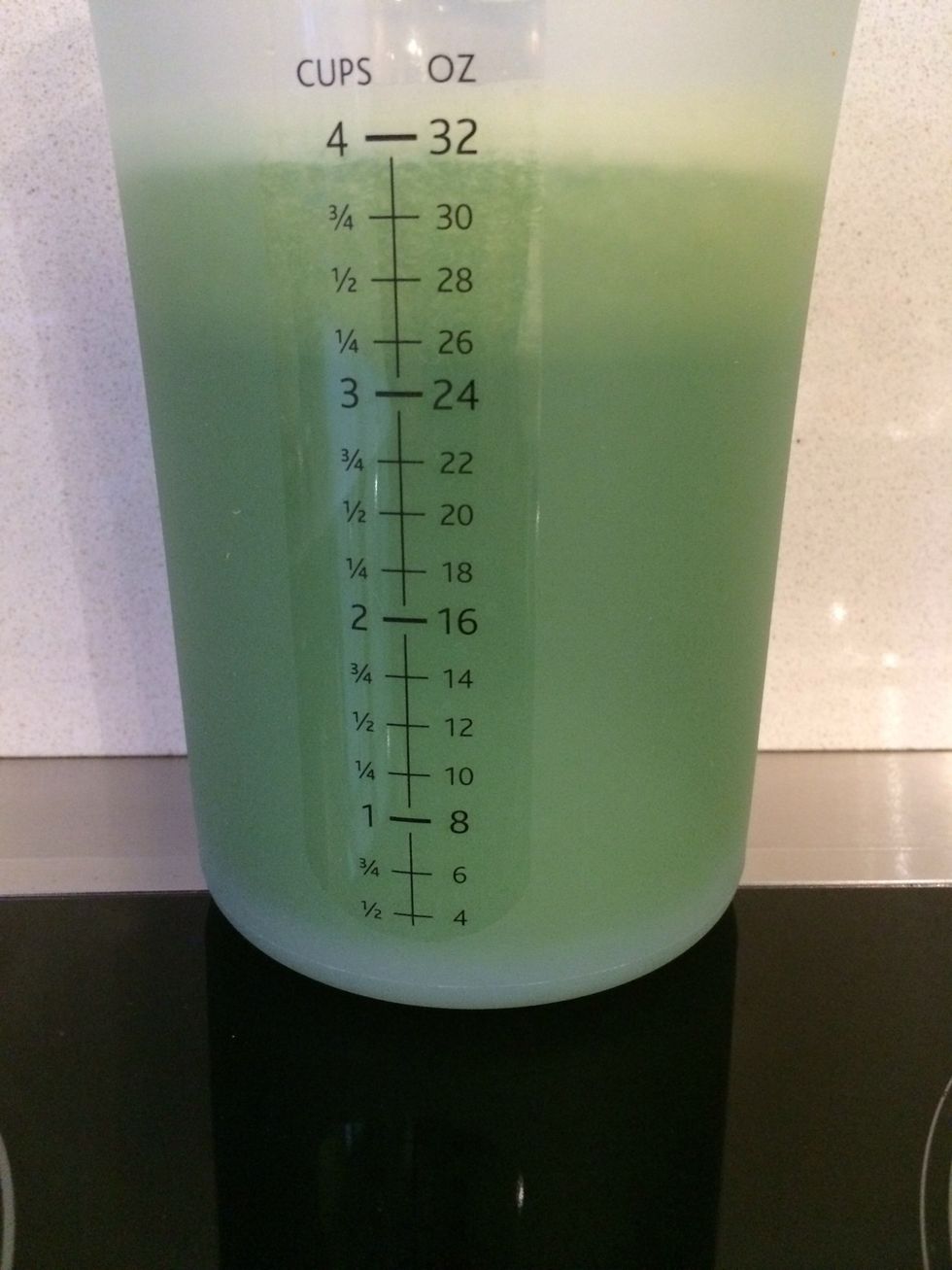 Extract the juice (above) from the celery then put the juice and the rest of the ingredients in a liquidizer and voila you get the smoothie