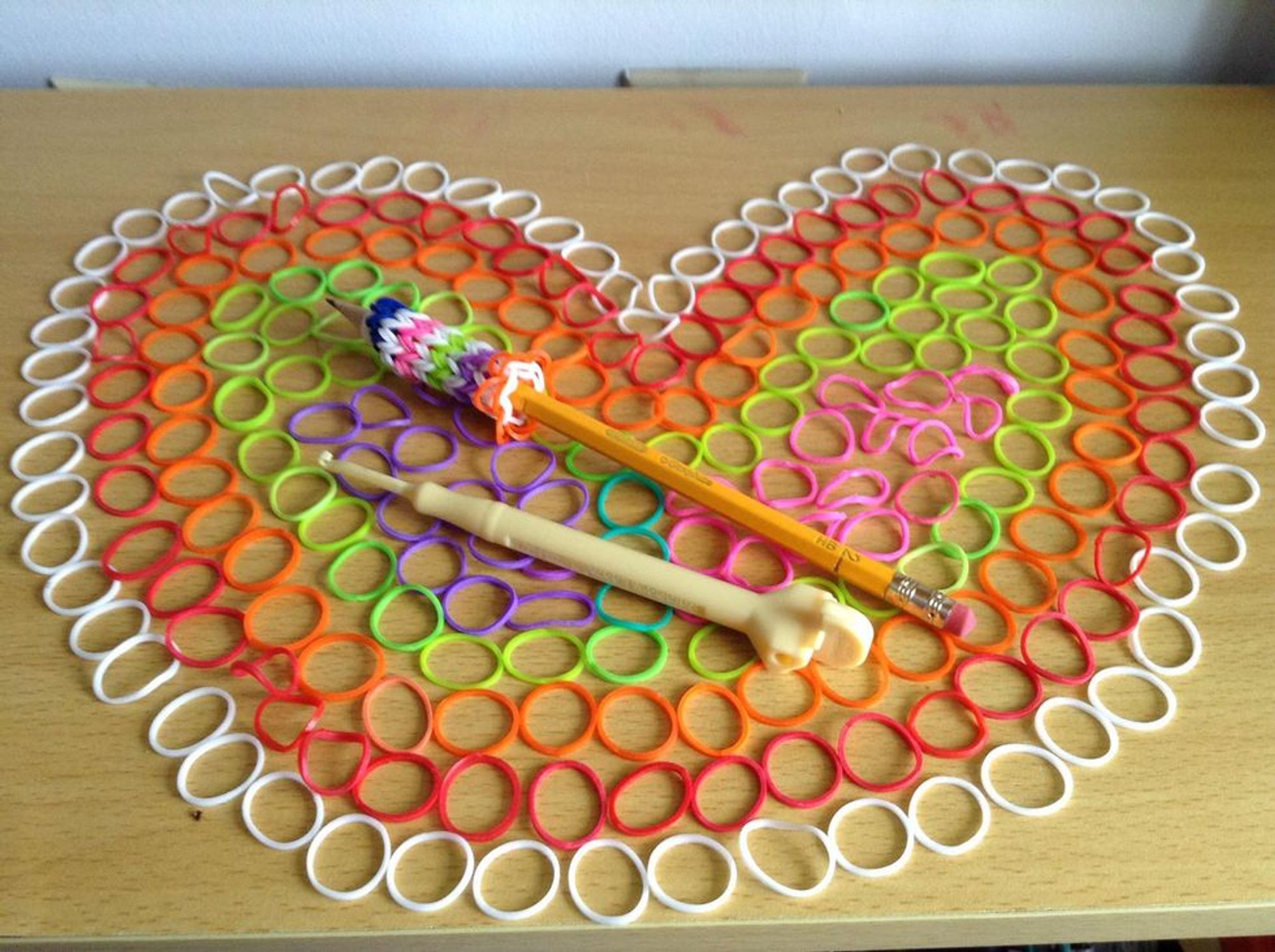 How To Make Rainbow Loom Pencil Grip With Fingers