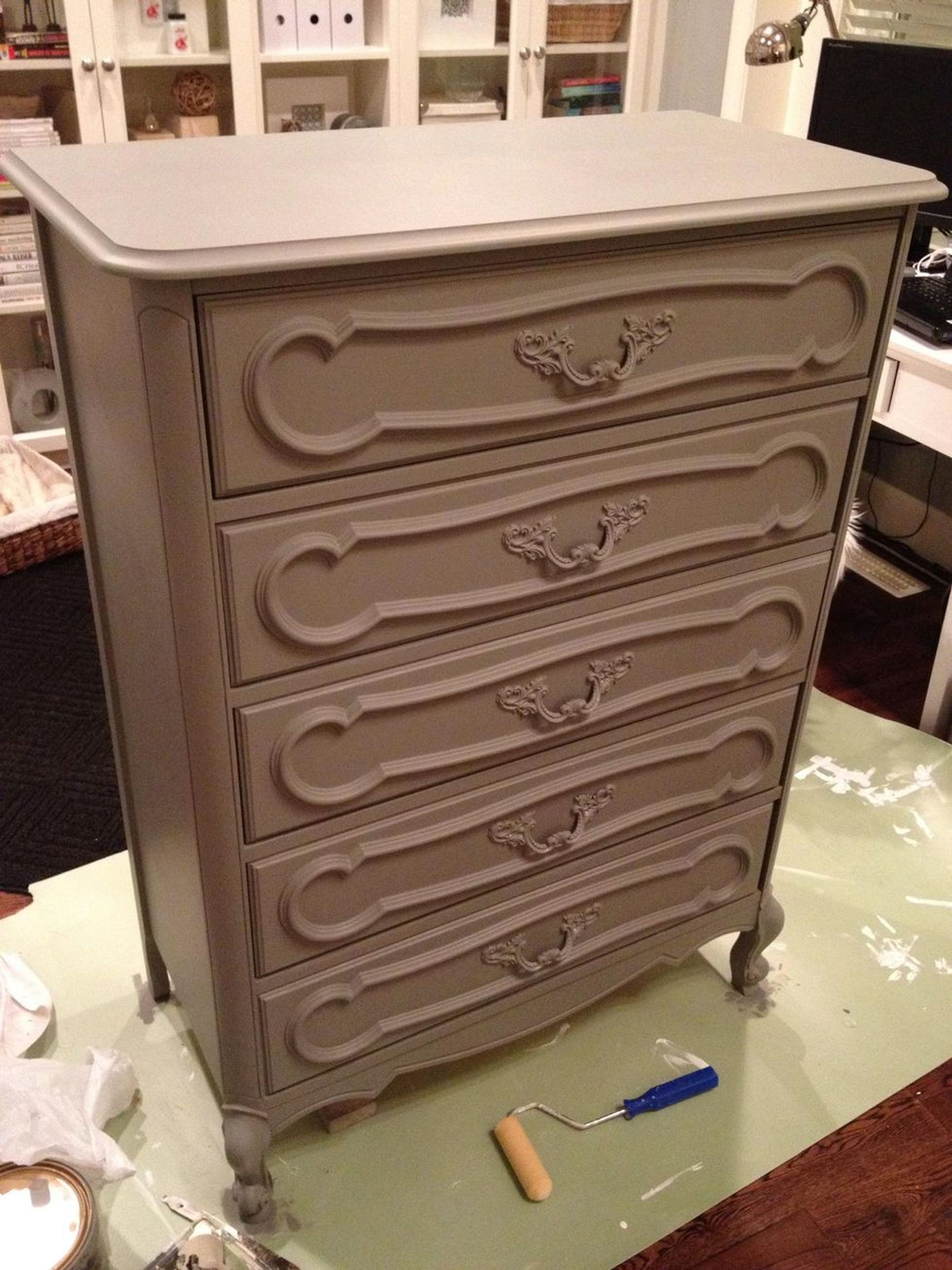 How to paint an old dresser B+C Guides