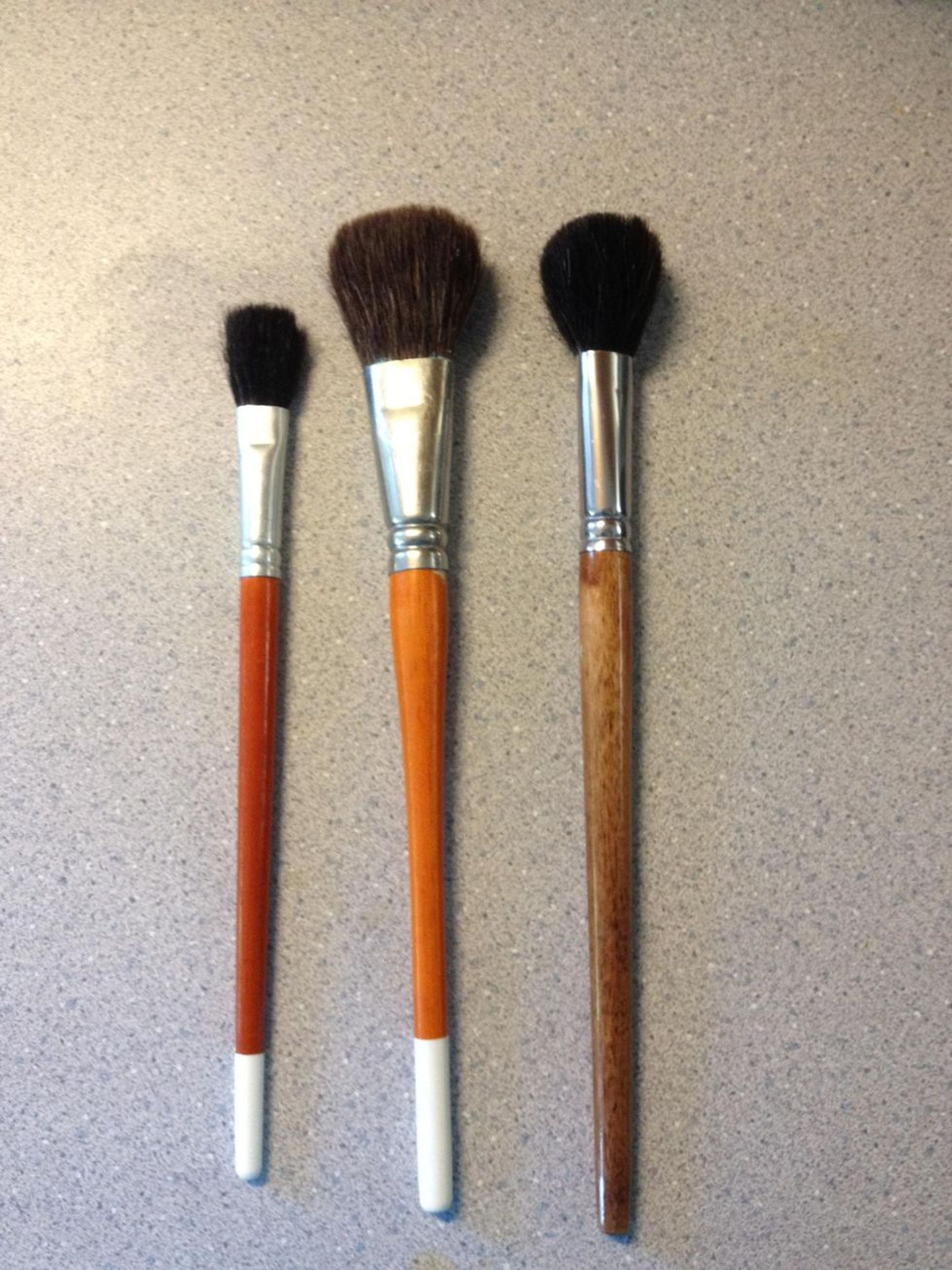 How to clean a brush B+C Guides
