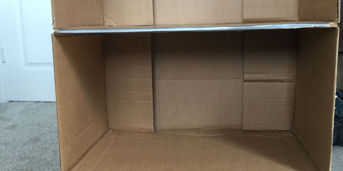 How to make a bookshelf out of cardboard boxes B+C Guides