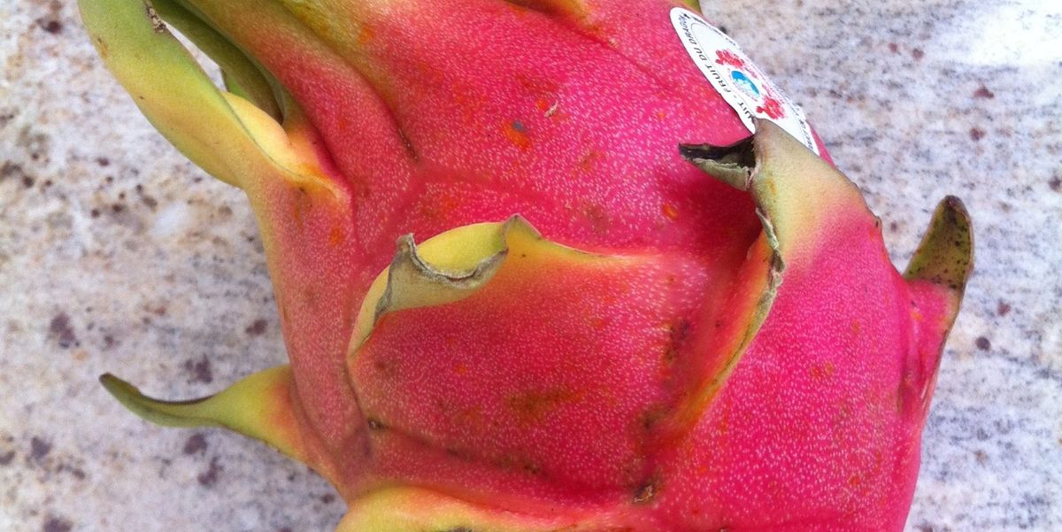 How to open a dragonfruit with your hands B+C Guides