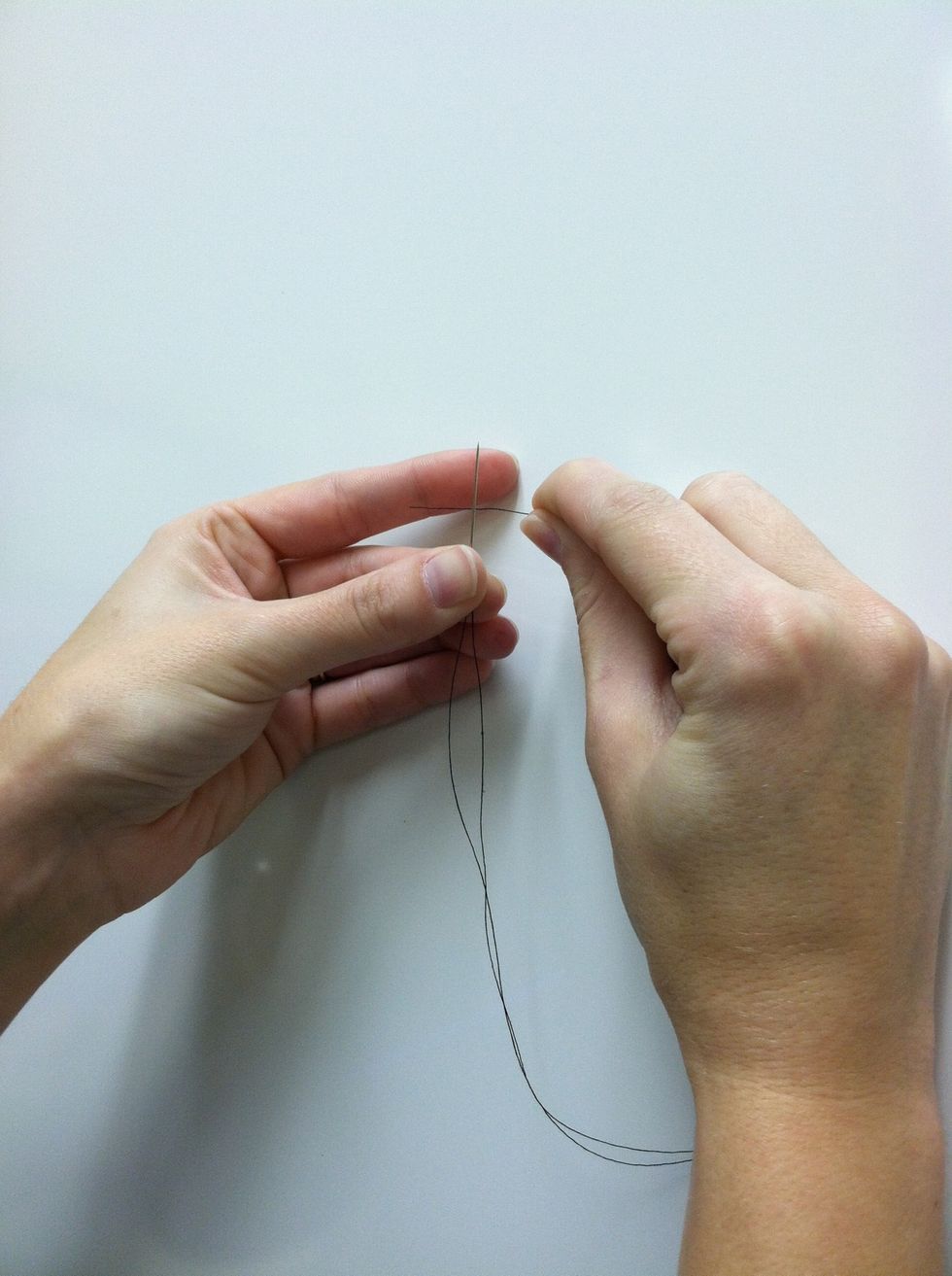 How to thread a needle & tie a knot B+C Guides