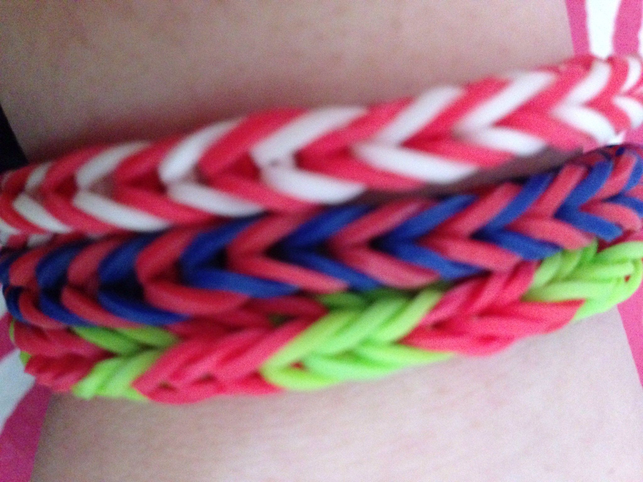 quadruple fishtail rainbow loom bracelet