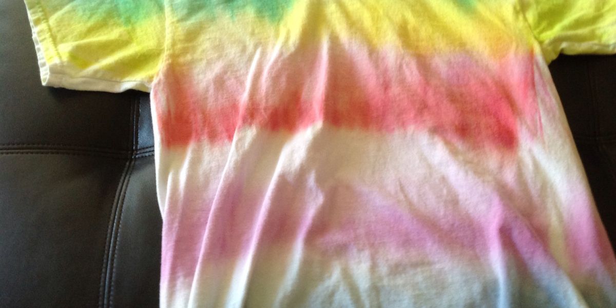 How to make a tie dye shirt - B+C Guides