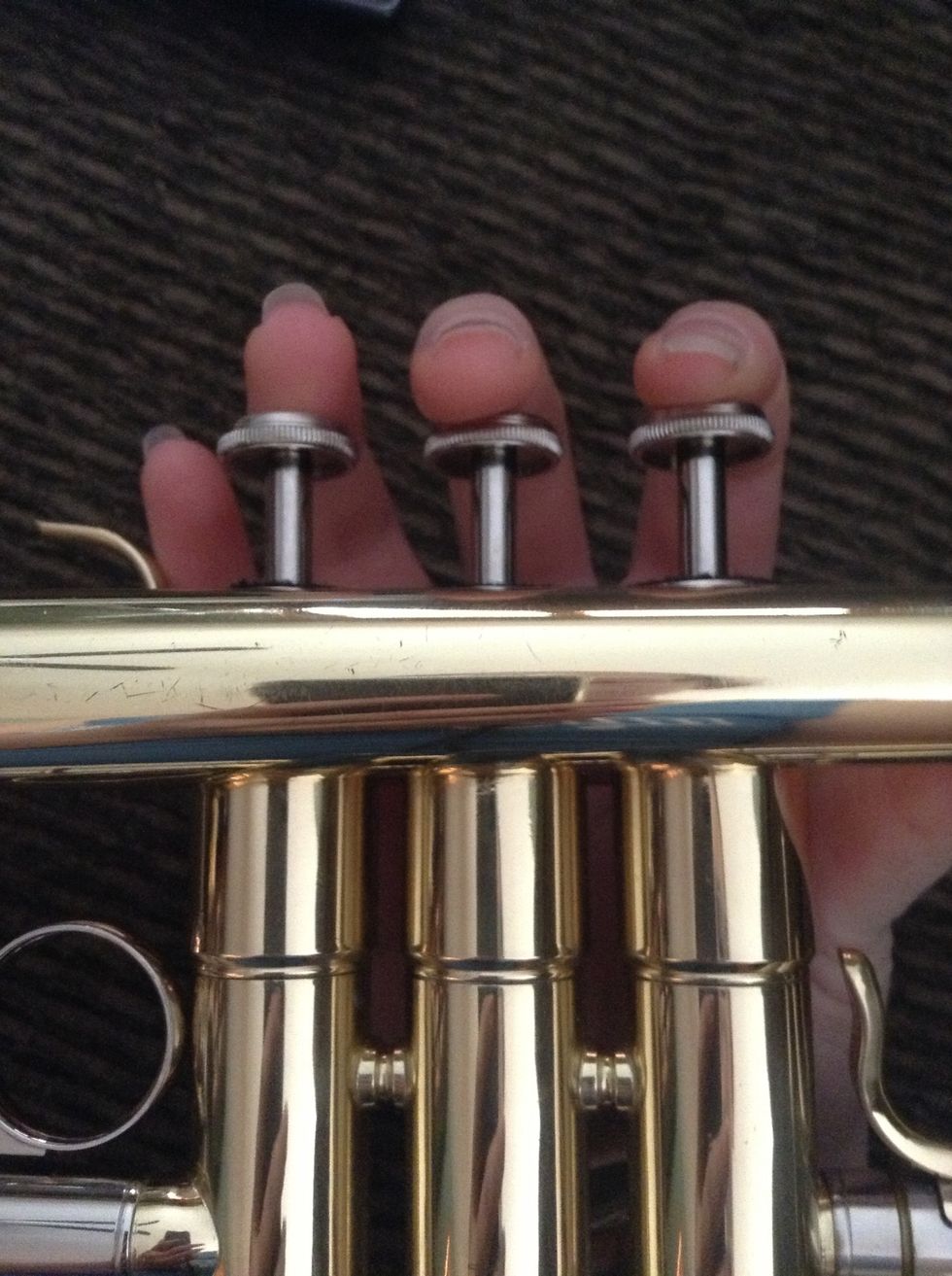 how-to-play-the-b-flat-scale-on-trumpet-b-c-guides