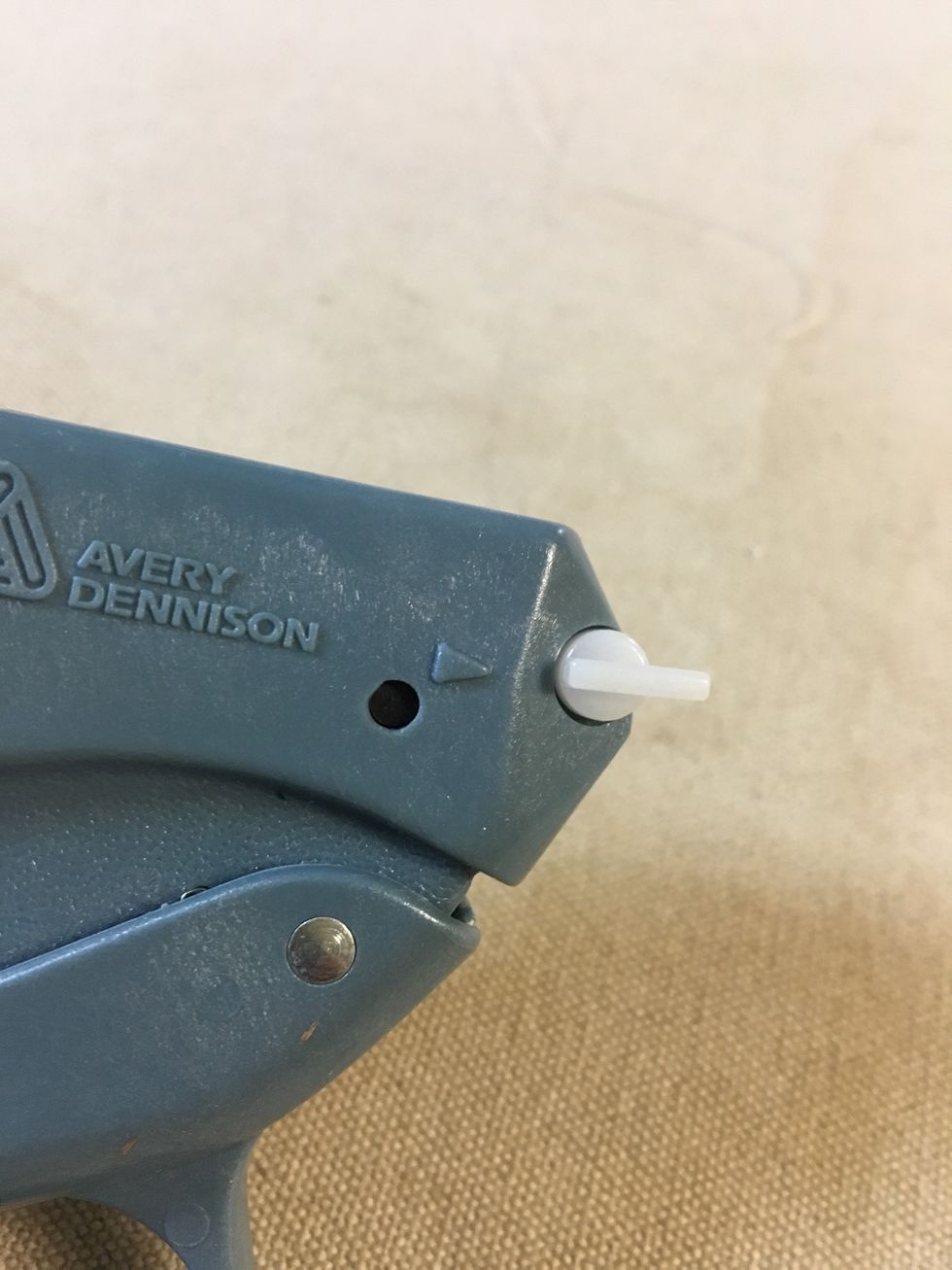 How to load your tack gun B+C Guides