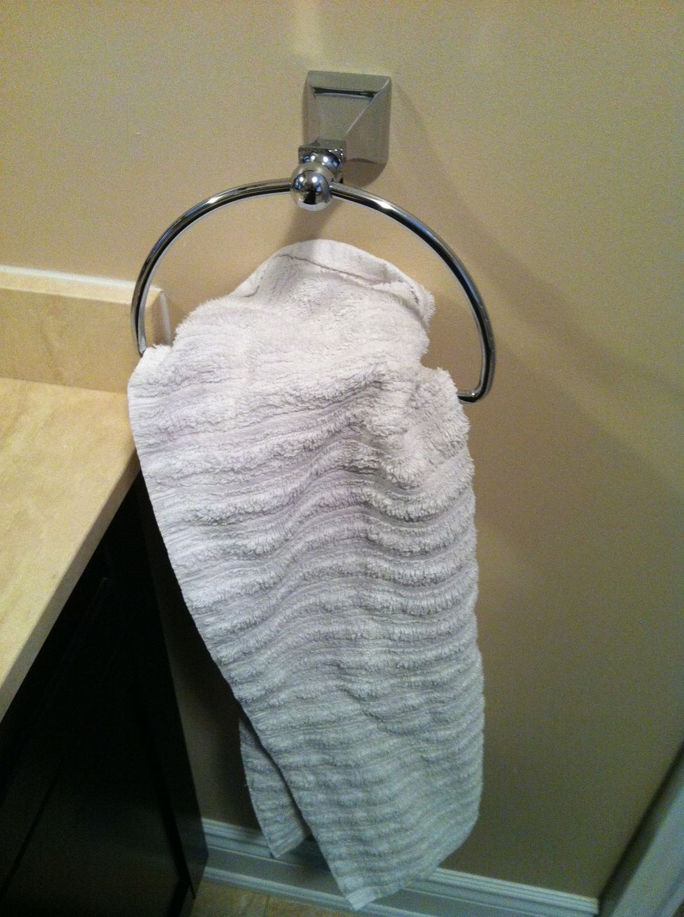 How to get your handtowel to stay in place B+C Guides
