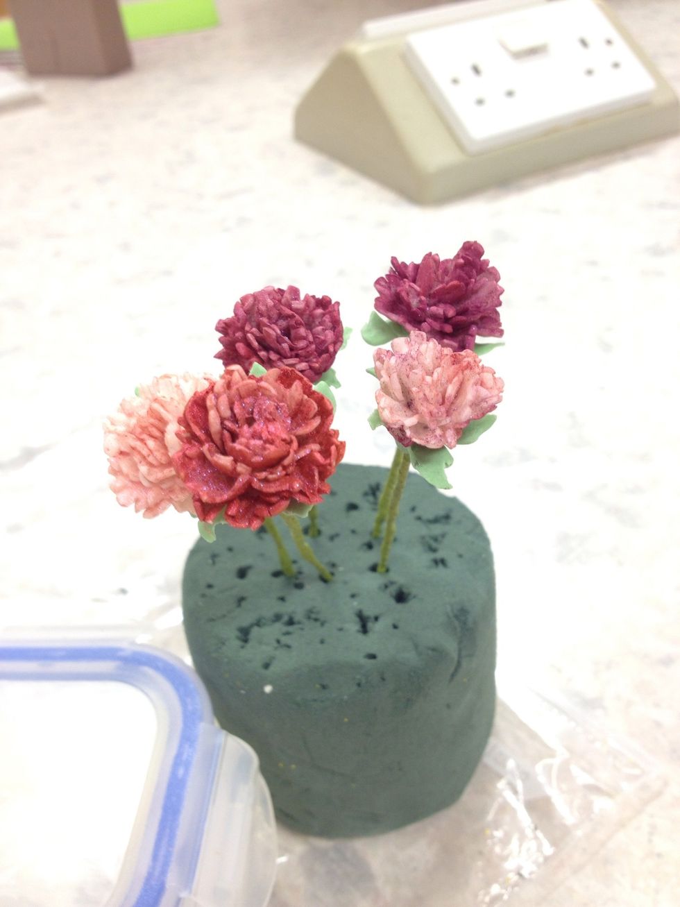 How to make icing flowers (carnations) B+C Guides
