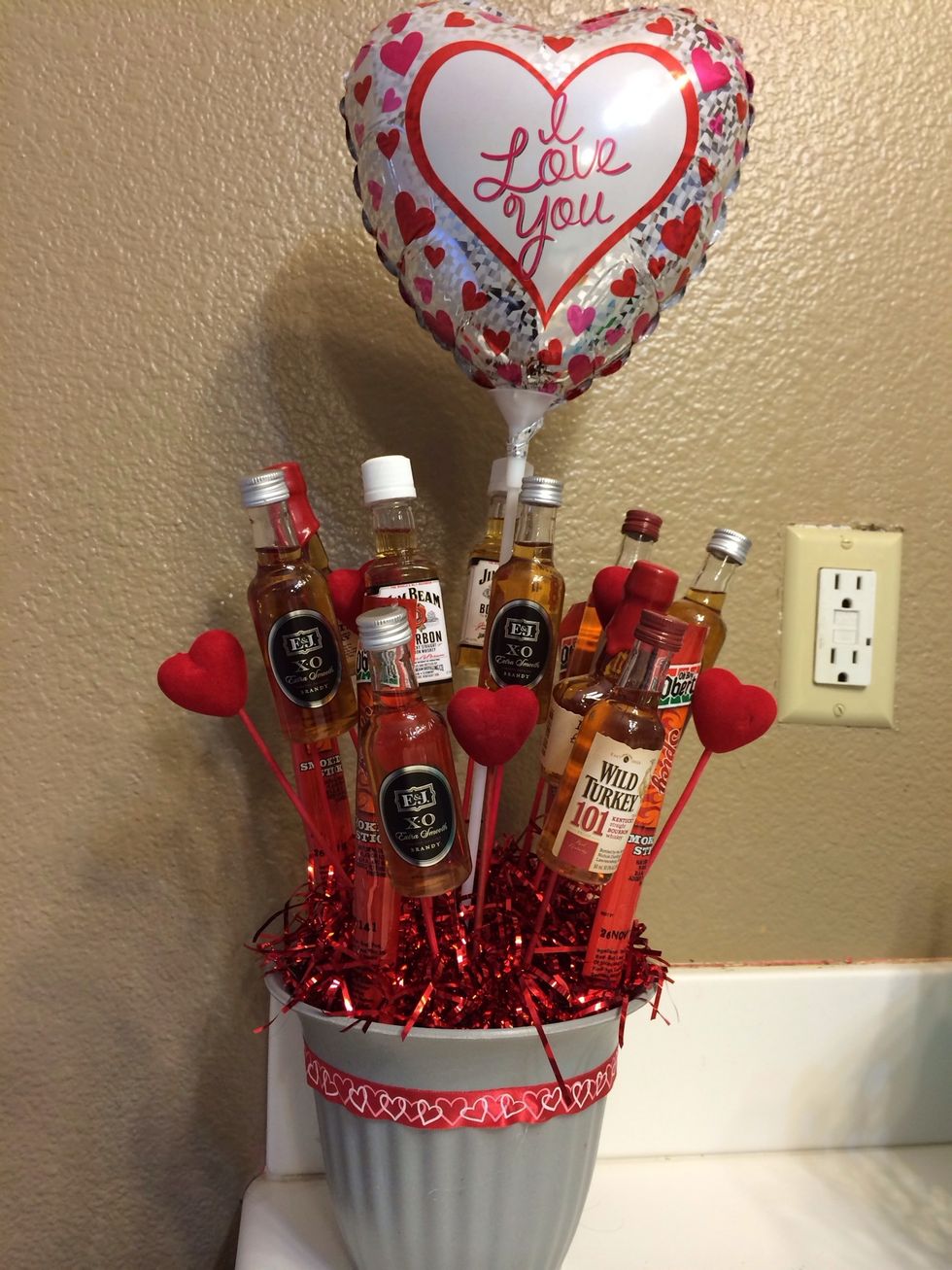 How to make a mini liquor bouquet B+C Guides