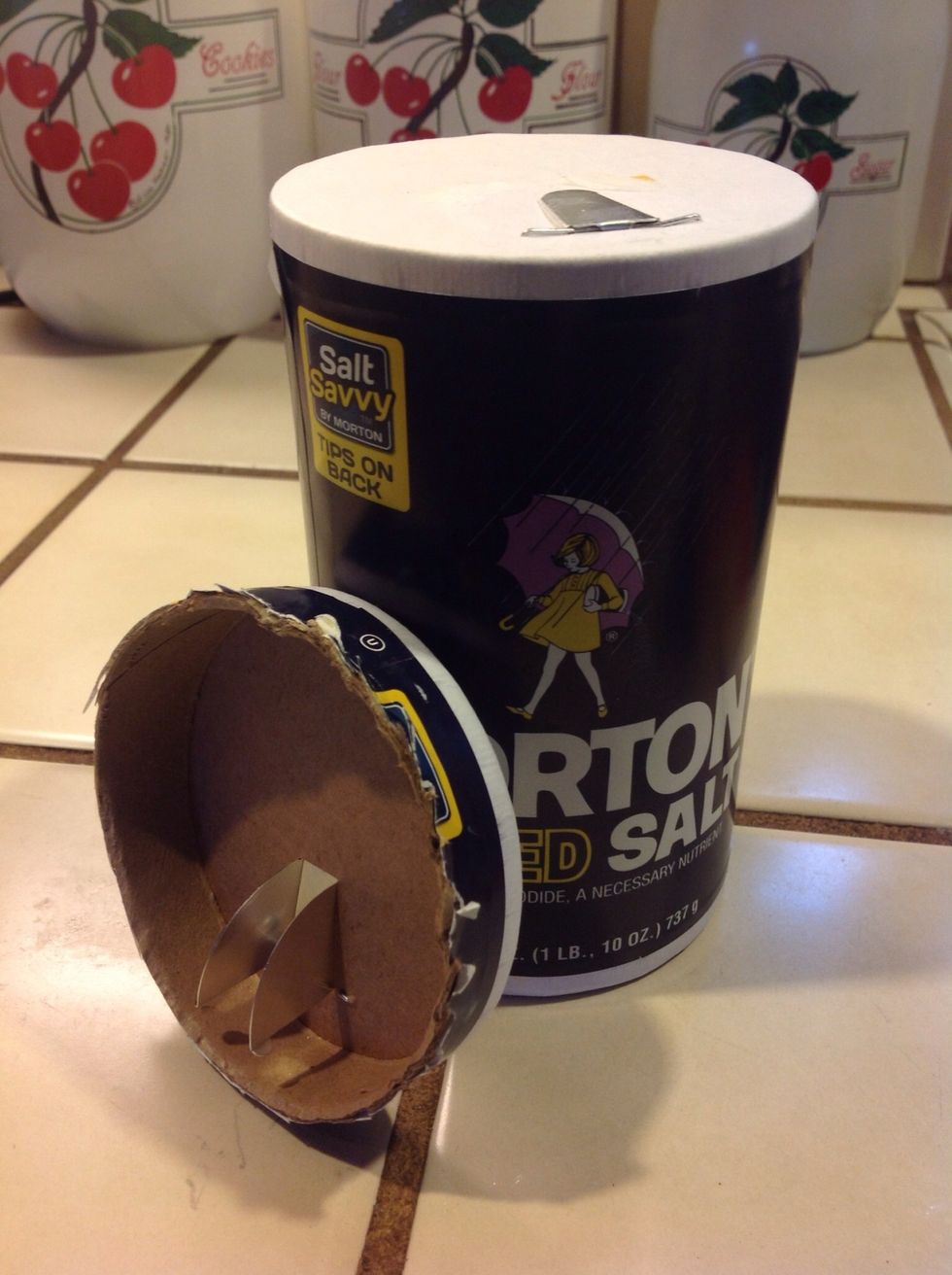 How to reuse salt carton lids B+C Guides