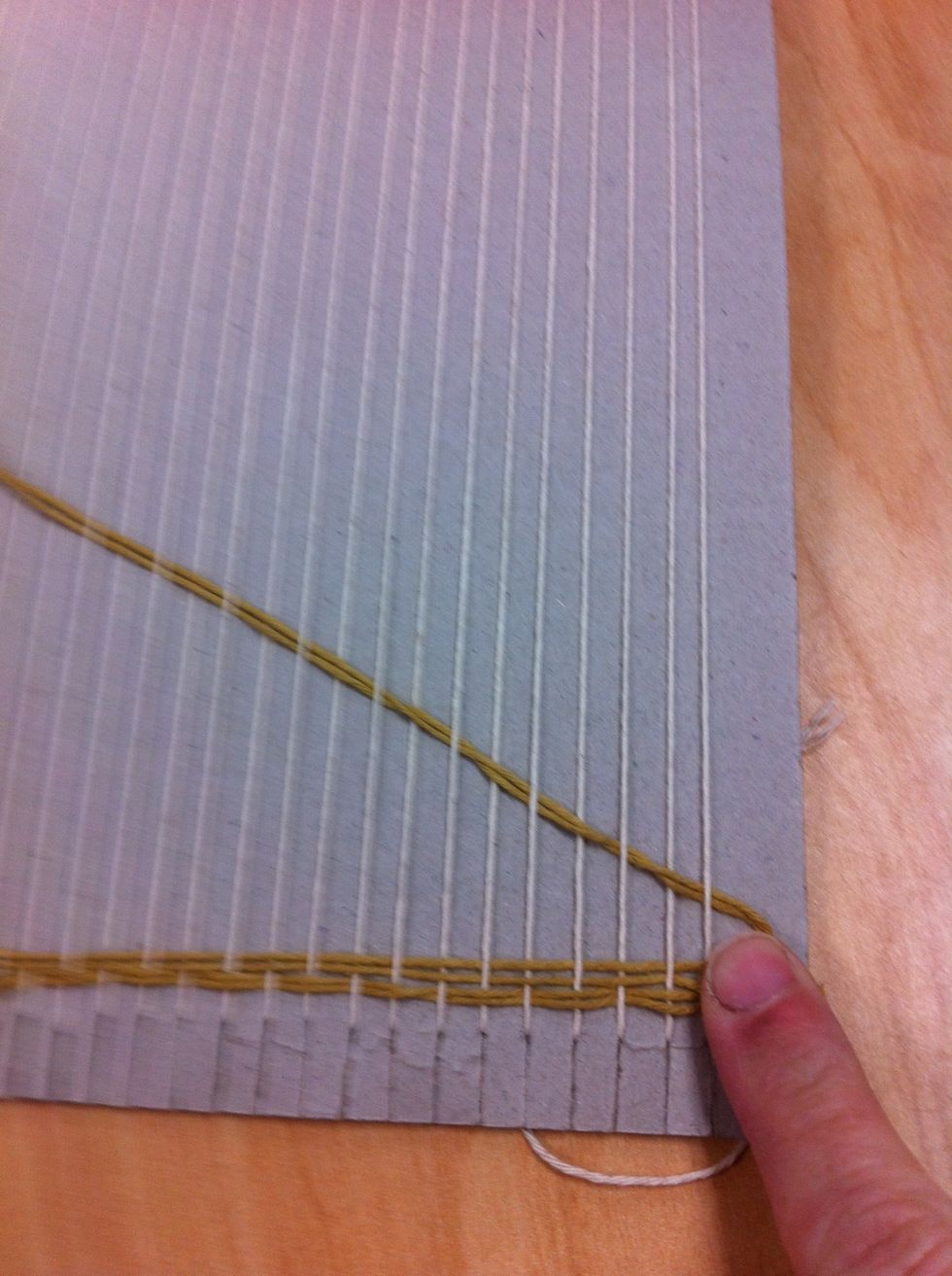How to begin a basic cardboard loom weaving project - B+C Guides