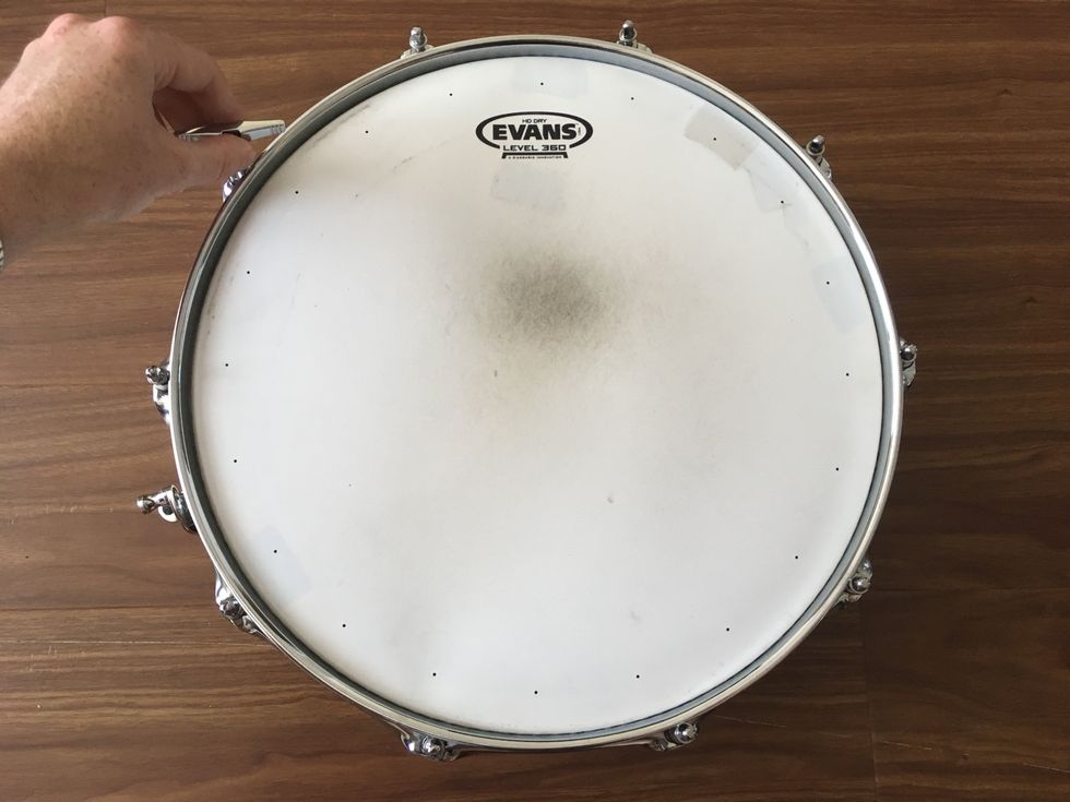 How to change a snare drum head B+C Guides