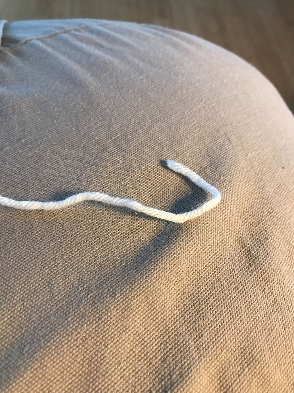 How to make a slipknot for crochet or knitting (lesson 5) B+C Guides