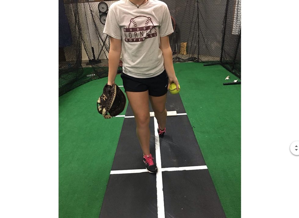 How to pitch a softball B+C Guides