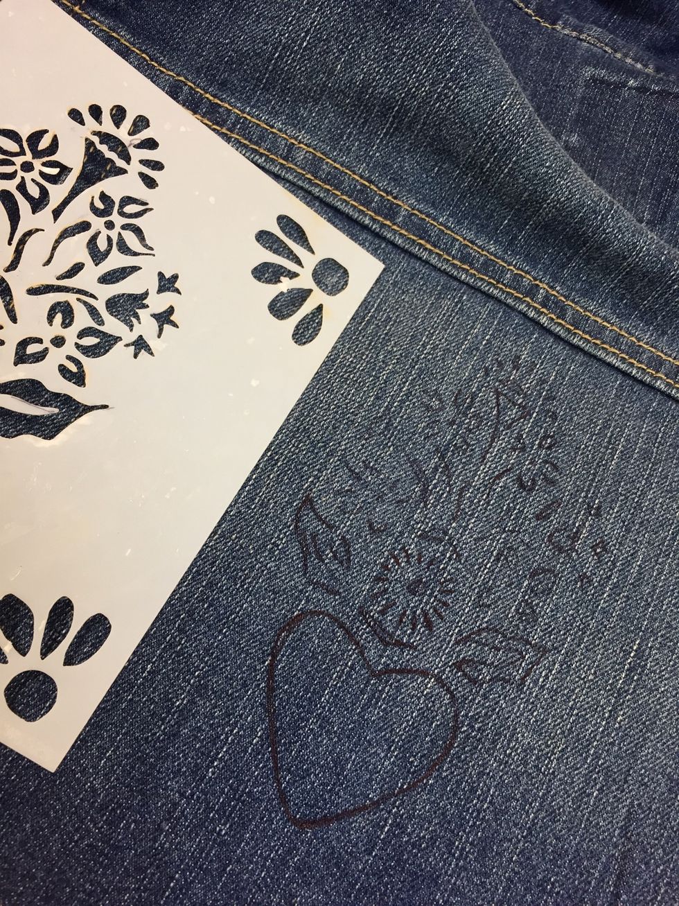 How to embroider a basic denim jacket with stencils B+C Guides