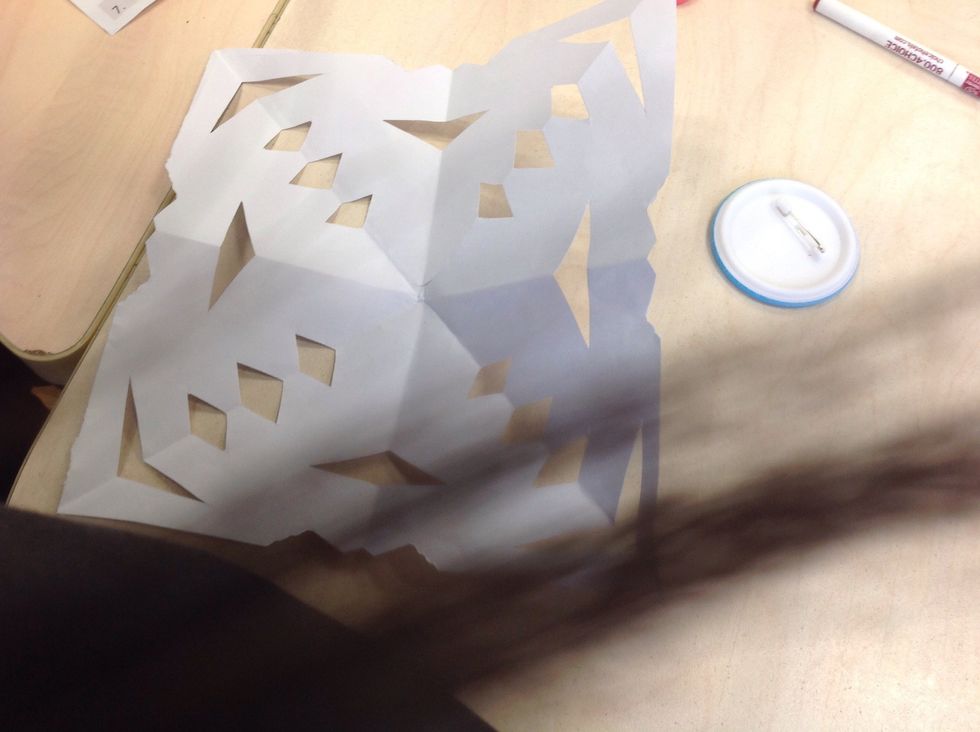 How to make papercut for window decoration by sarah B+C Guides