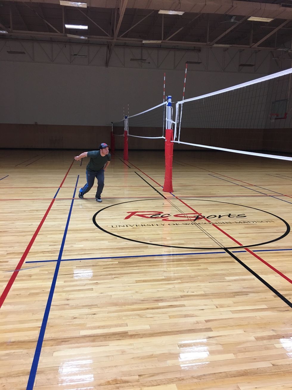 How to spike in volleyball B+C Guides