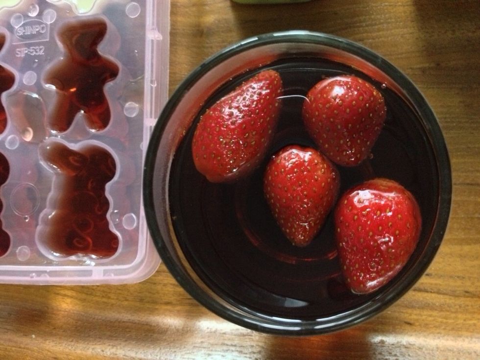 How to make homemade fruit jello B+C Guides