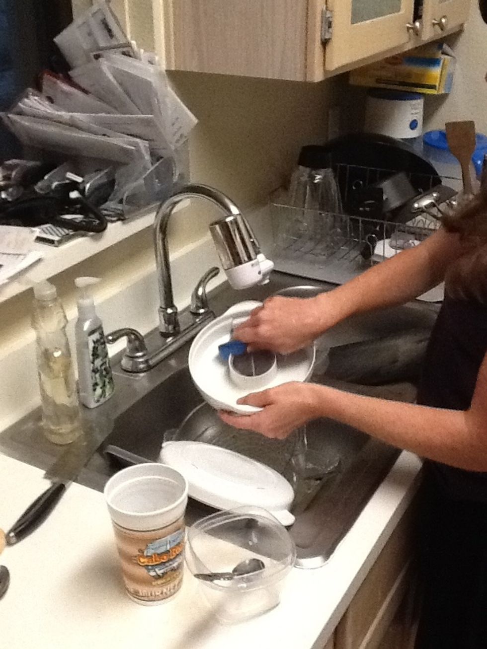 How to wash dishes B+C Guides