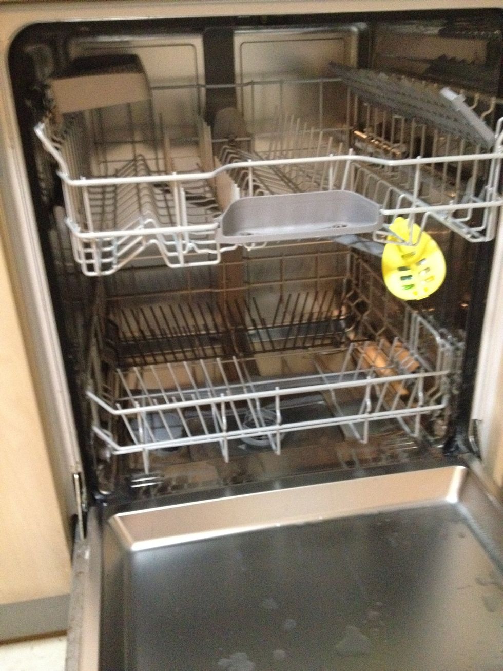 How to clean a bosch dishwasher filter B+C Guides