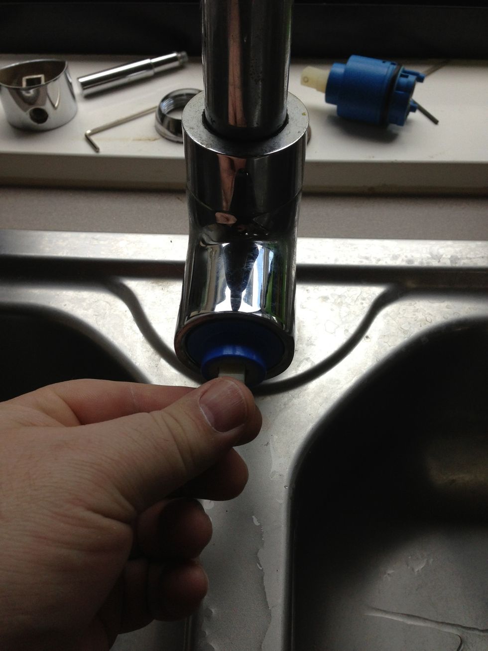 How to fix a leaking flick mixer tap 💧 B+C Guides