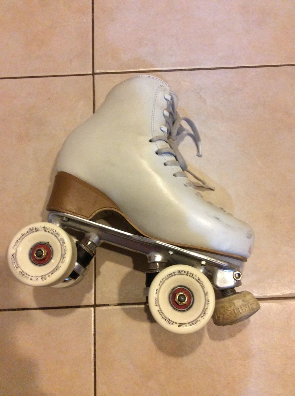 How to change the wheels on your roller skates B+C Guides