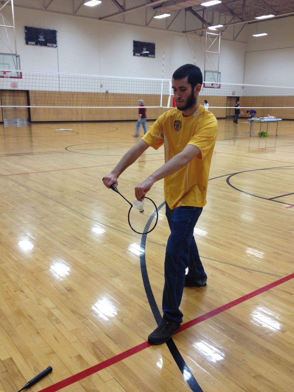 How to badminton serve B+C Guides